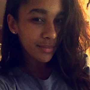 Meet your Posher, Toni